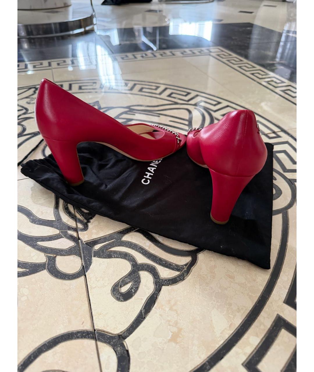 CHANEL Красные кожаные туфли, фото 3