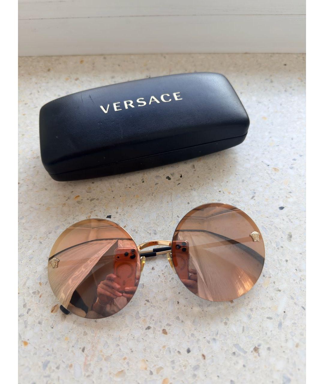 VERSACE Золотые пластиковые солнцезащитные очки, фото 2