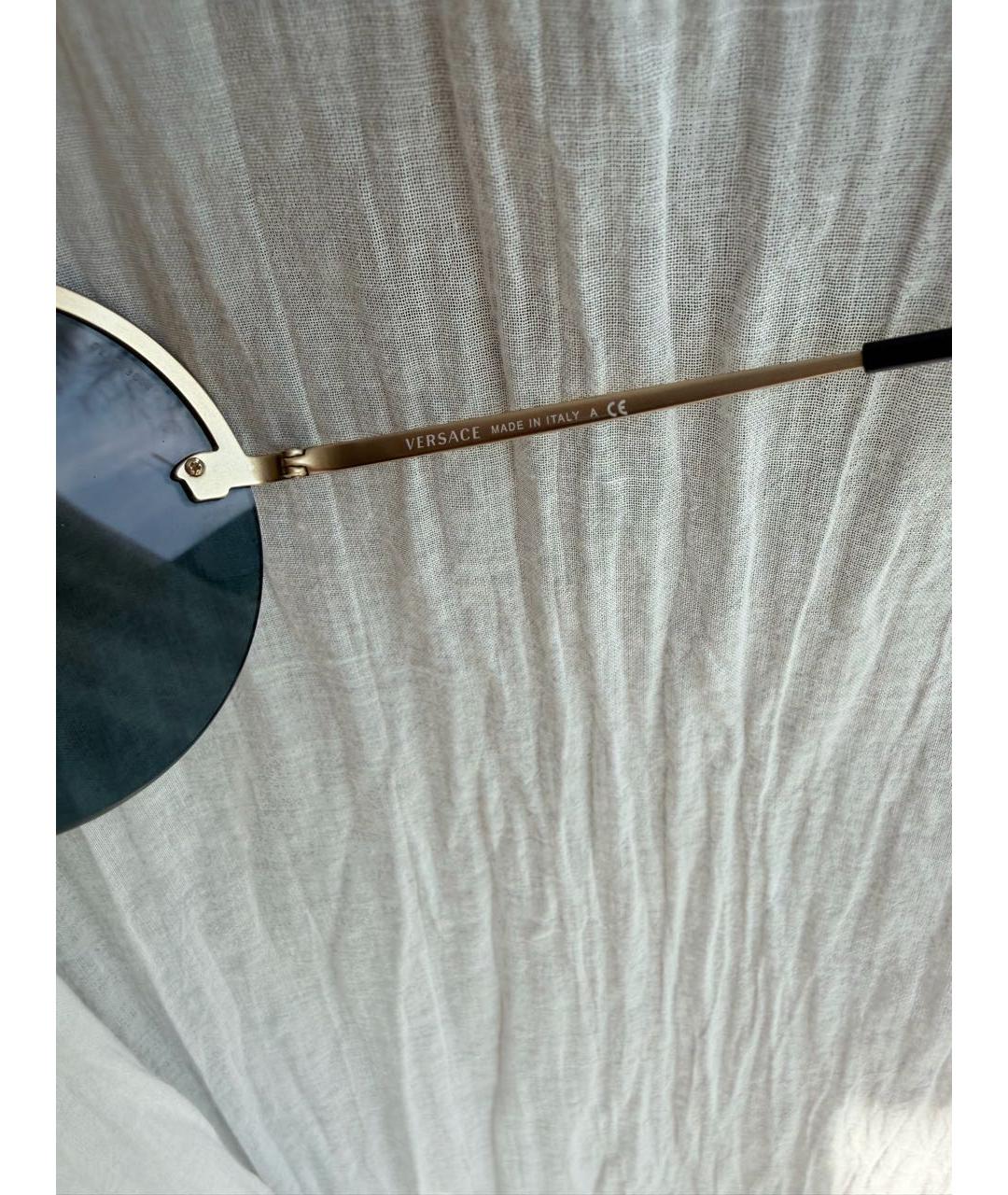 VERSACE Золотые пластиковые солнцезащитные очки, фото 6