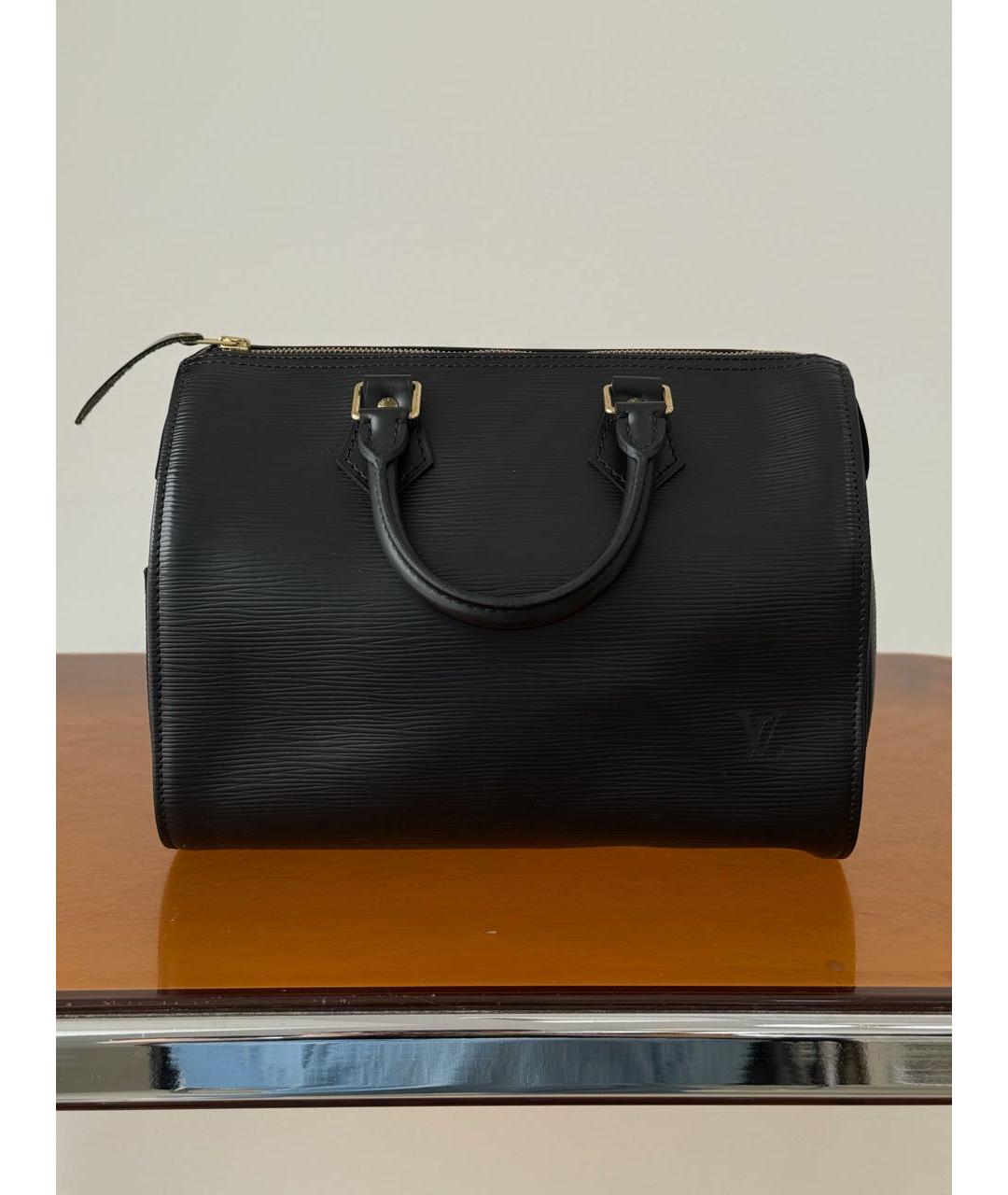 LOUIS VUITTON Черная кожаная сумка с короткими ручками, фото 7