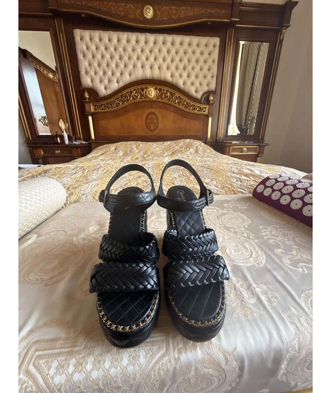 CHANEL Черные кожаные босоножки, фото 2