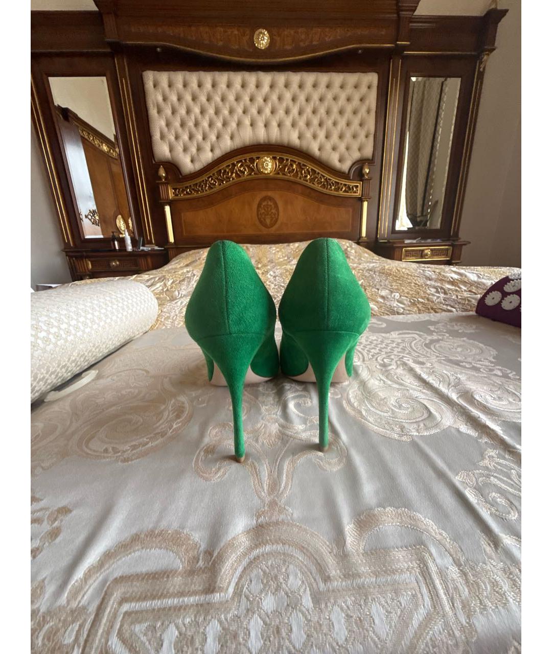 MIU MIU Зеленые замшевые лодочки на низком каблуке, фото 4