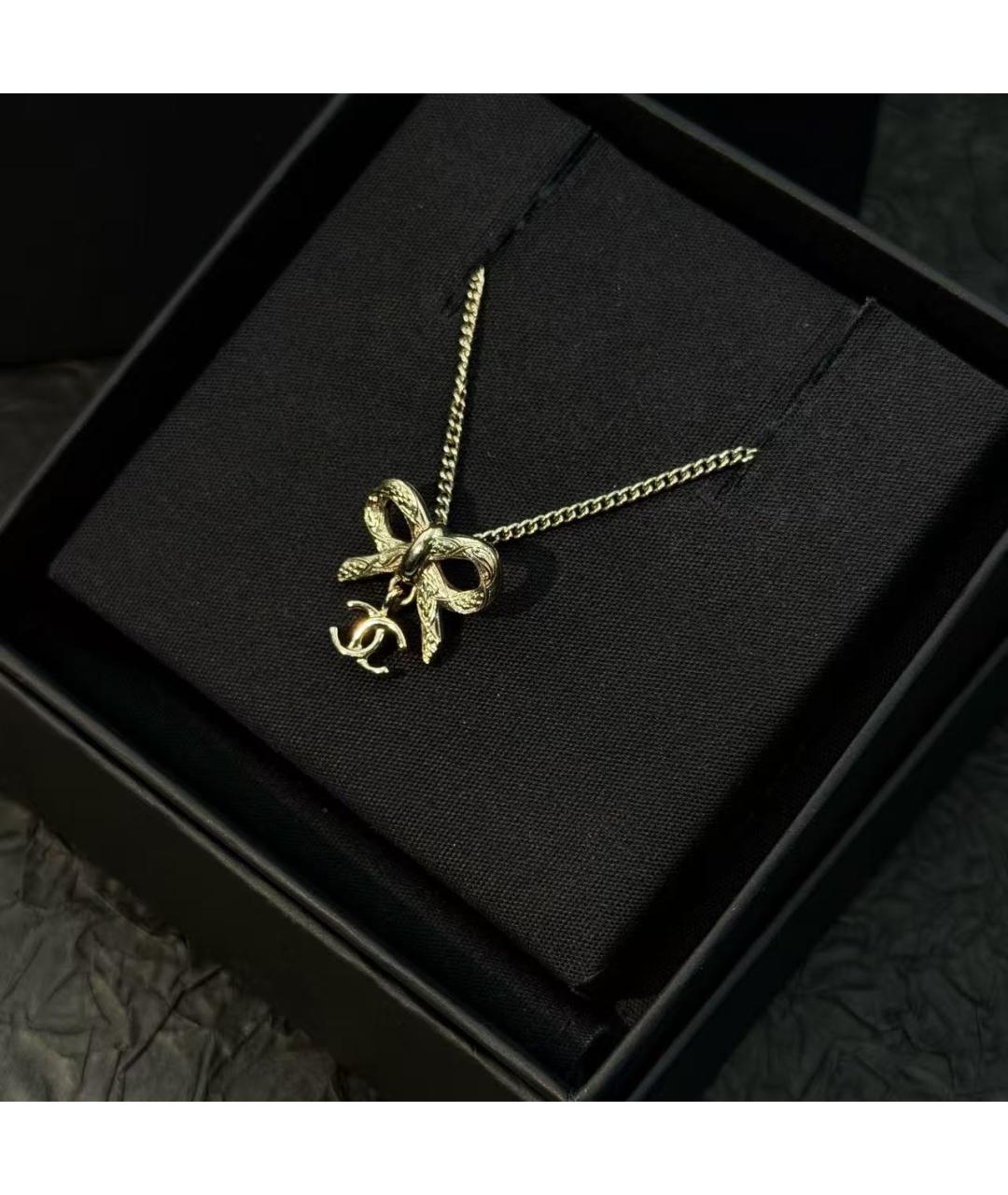 CHANEL Золотое металлическое колье, фото 2