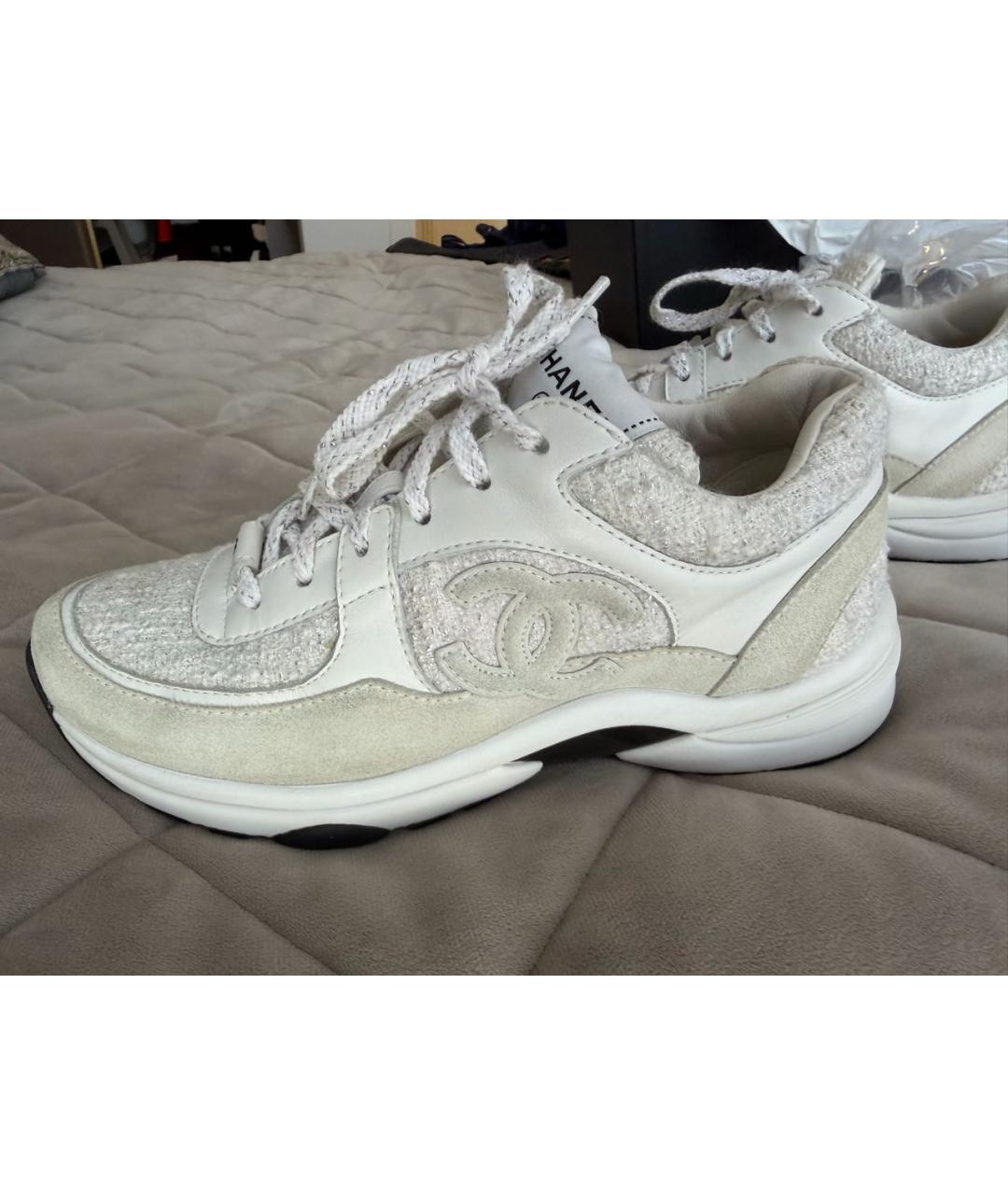 CHANEL Белые замшевые кроссовки, фото 8