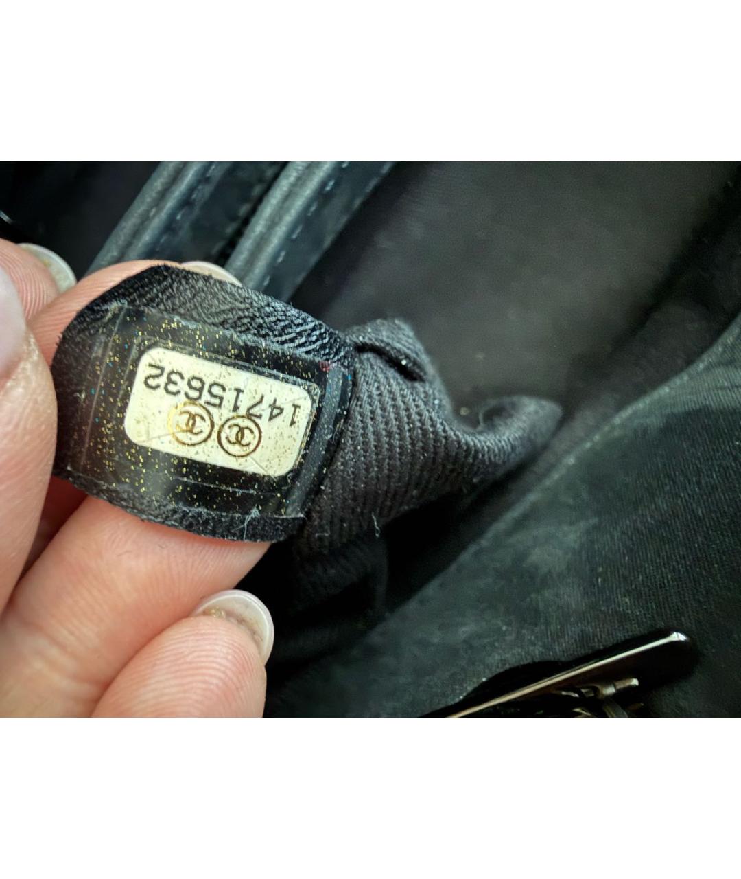 CHANEL Черная кожаная сумка с короткими ручками, фото 4