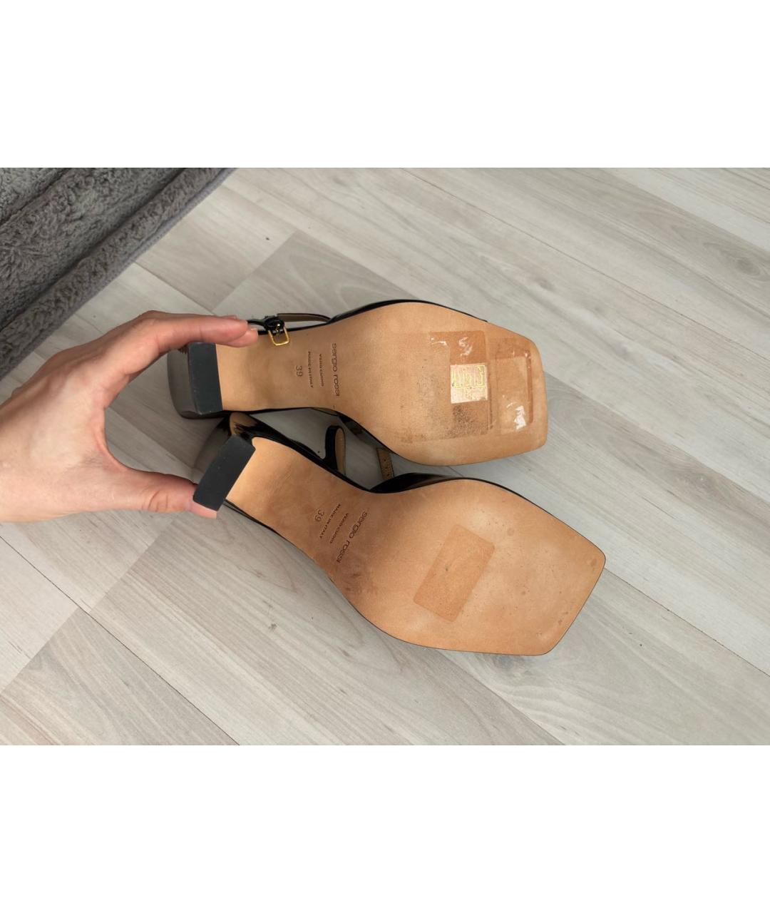 SERGIO ROSSI Черные босоножки из лакированной кожи, фото 5