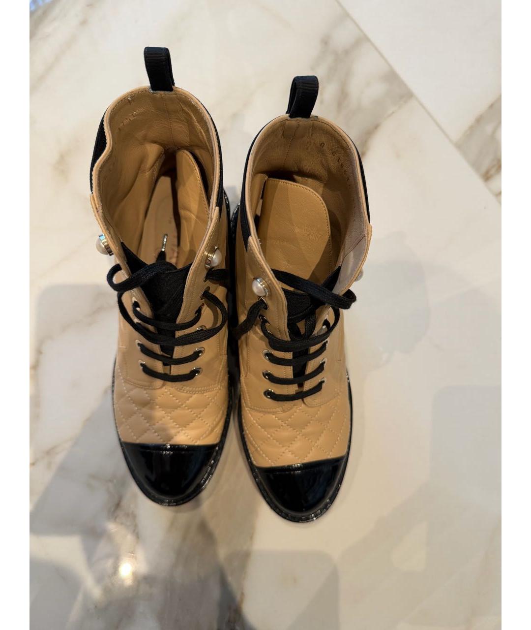 CHANEL Бежевые кожаные ботинки, фото 4