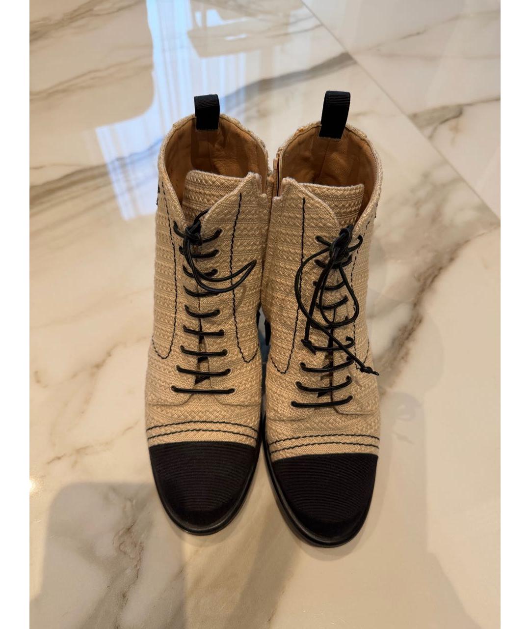 CHANEL Бежевые текстильные ботинки, фото 6