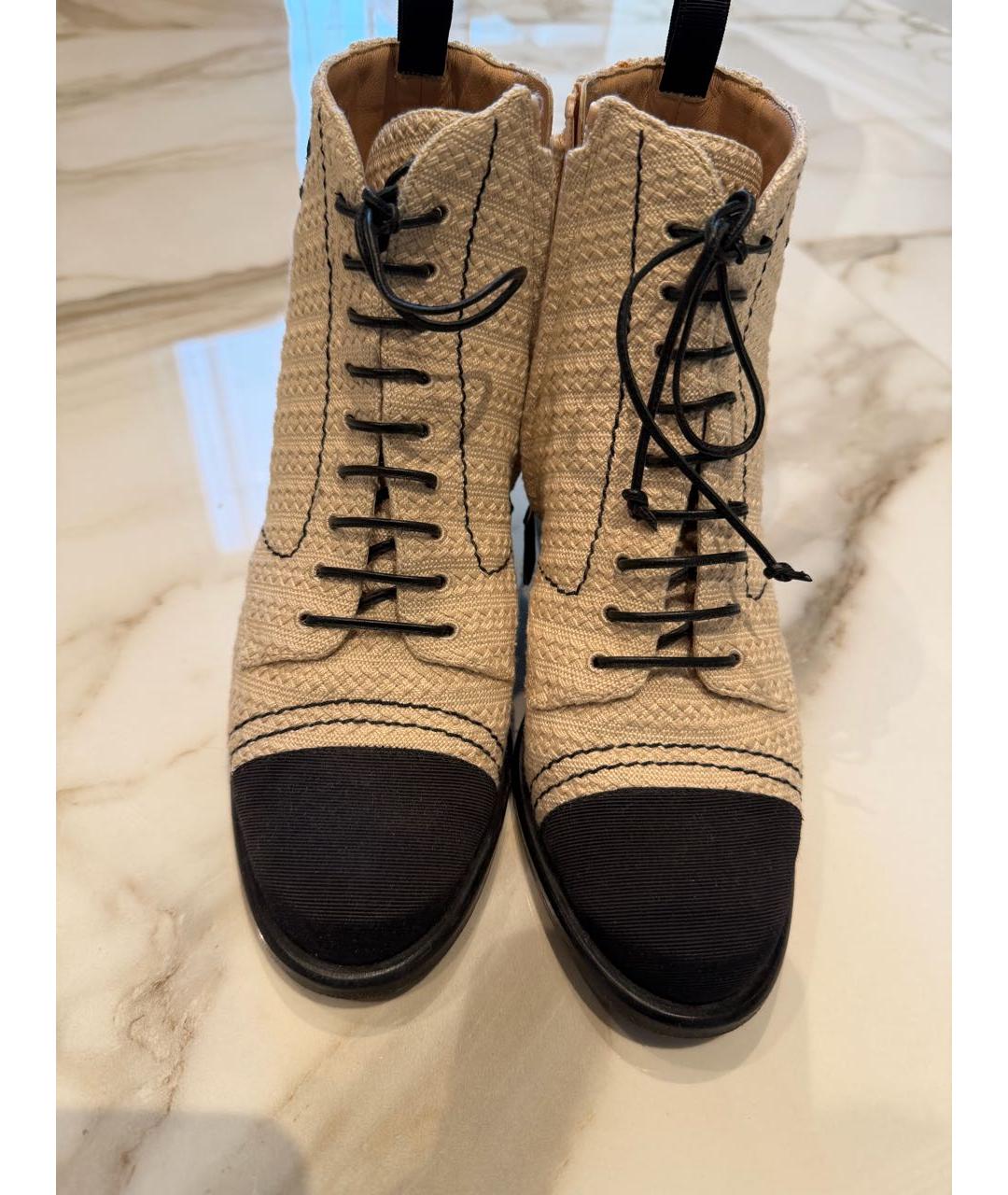CHANEL Бежевые текстильные ботинки, фото 2