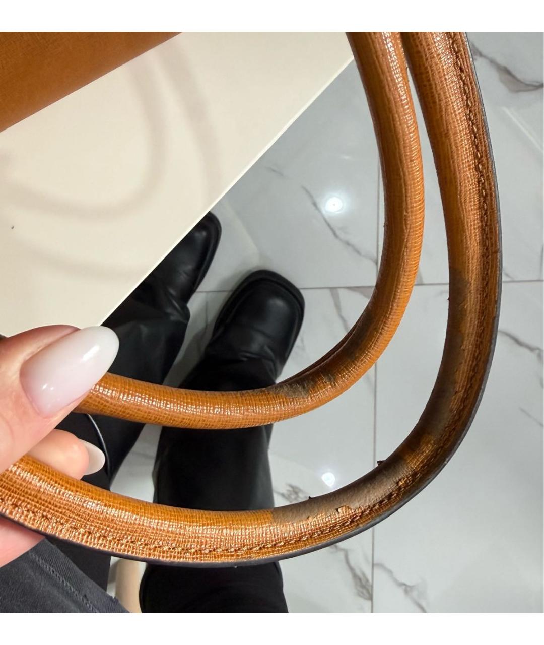 FENDI Горчичная кожаная сумка с короткими ручками, фото 5