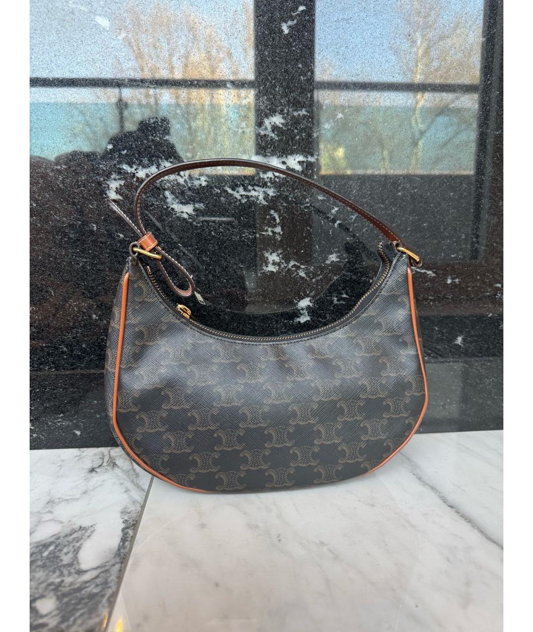 CELINE Коричневая кожаная сумка с короткими ручками, фото 2