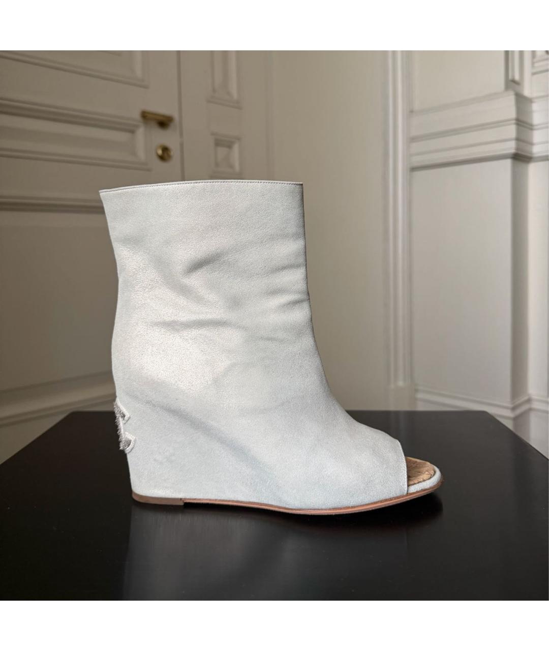 CHANEL Серые нубуковые ботильоны, фото 9