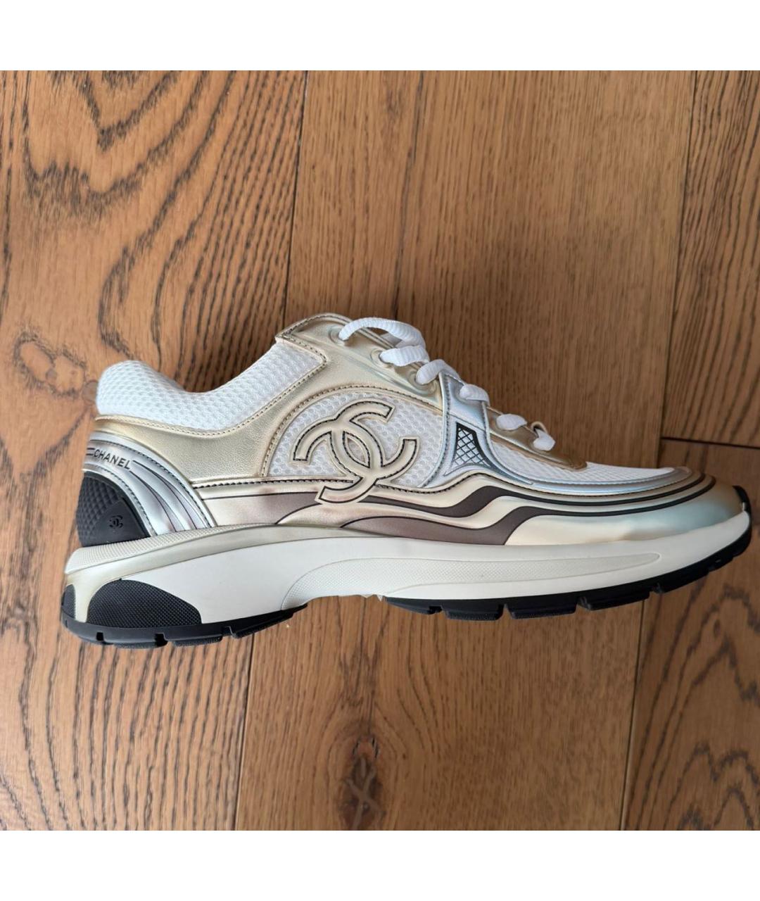 CHANEL Золотые кроссовки, фото 9