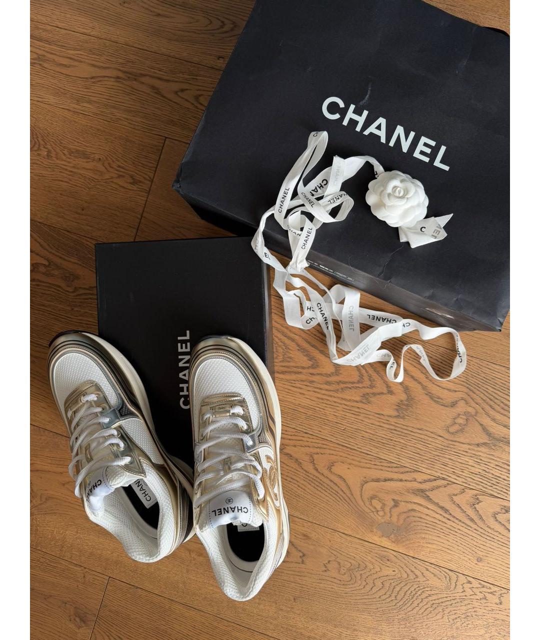 CHANEL Золотые кроссовки, фото 5