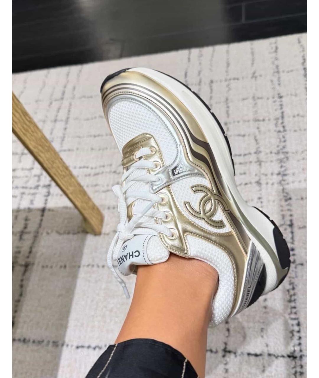 CHANEL Золотые кроссовки, фото 8