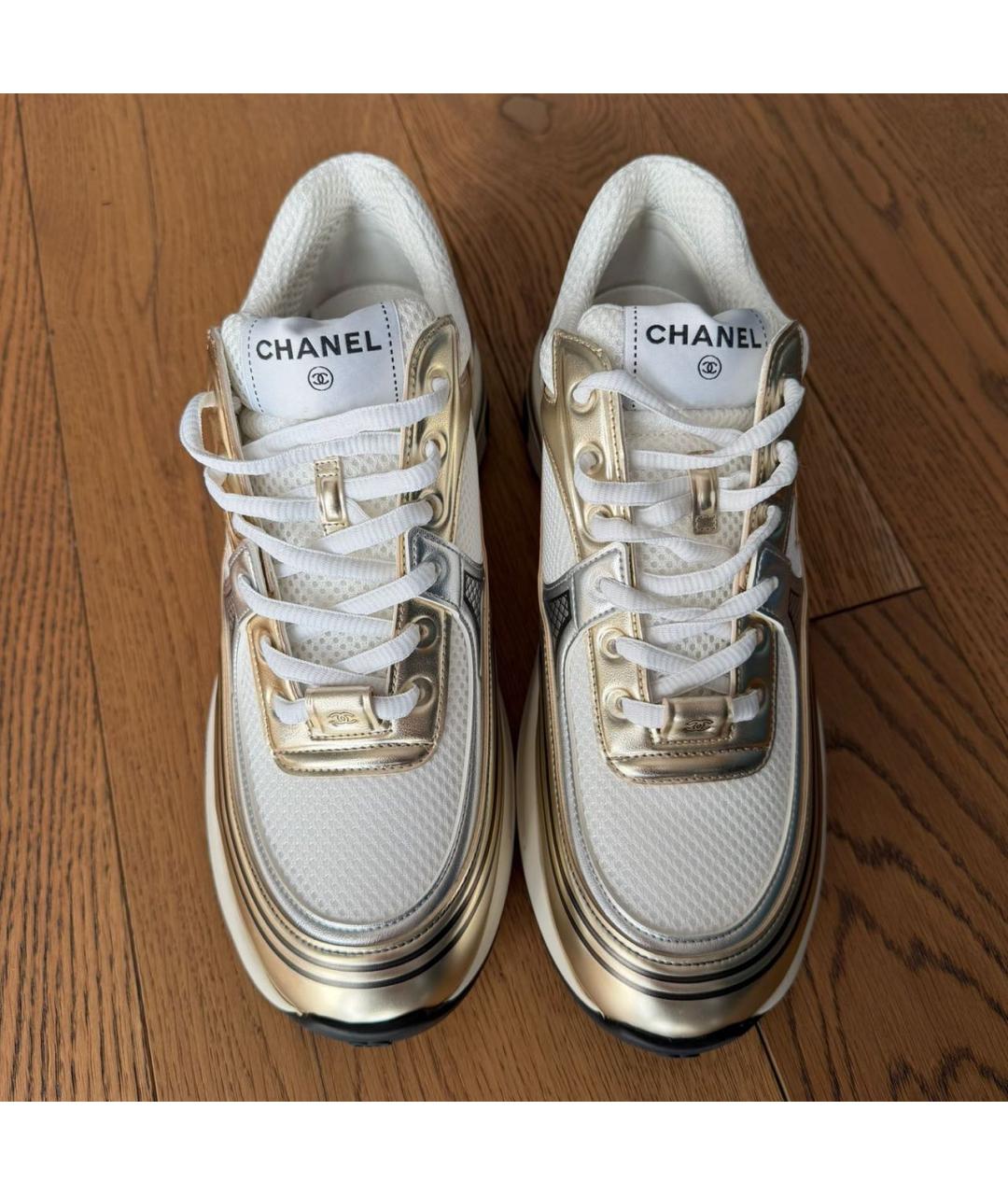 CHANEL Золотые кроссовки, фото 2