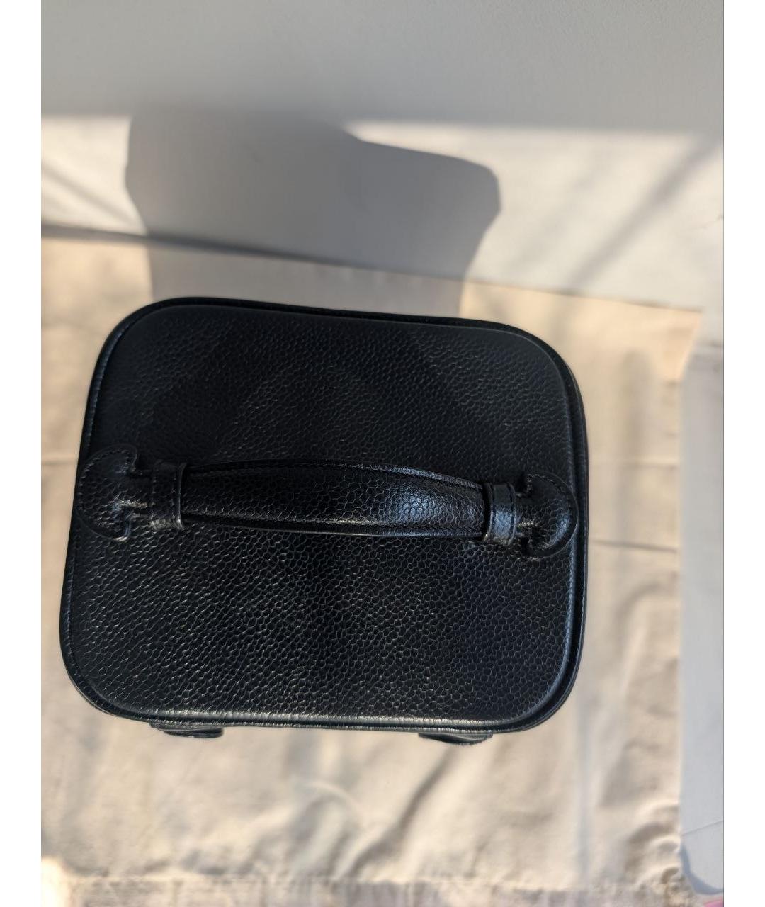 CHANEL Черная кожаная сумка с короткими ручками, фото 4