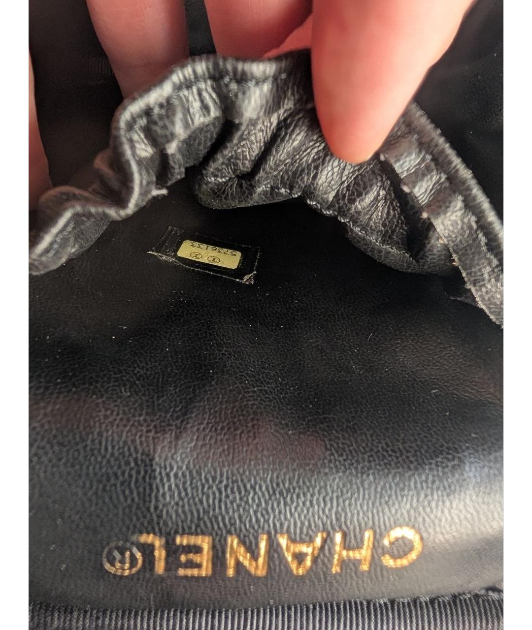 CHANEL Черная кожаная сумка с короткими ручками, фото 6