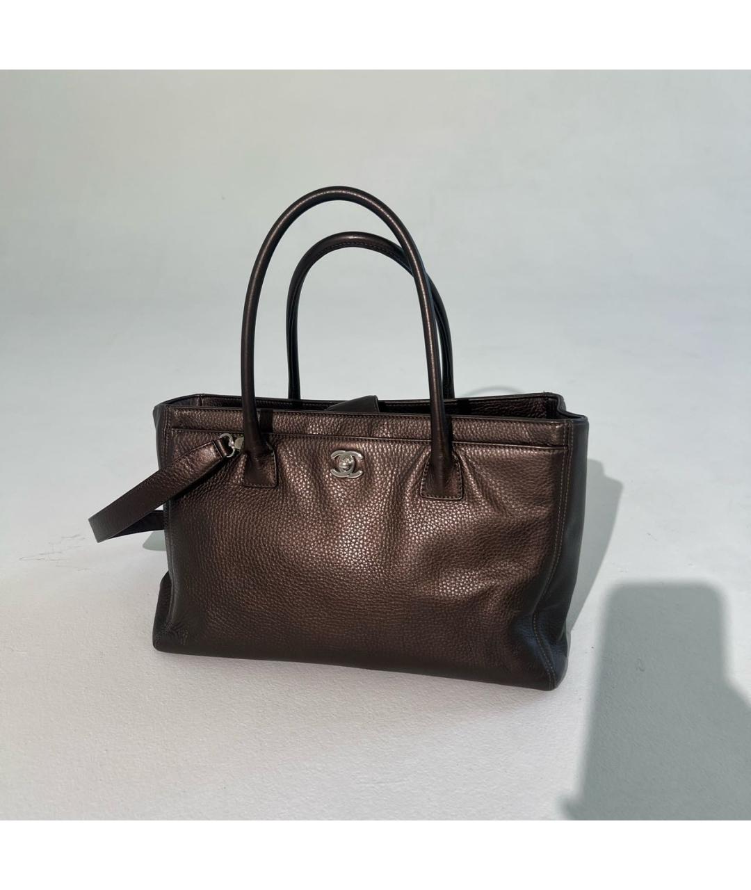 CHANEL Коричневая кожаная сумка тоут, фото 9