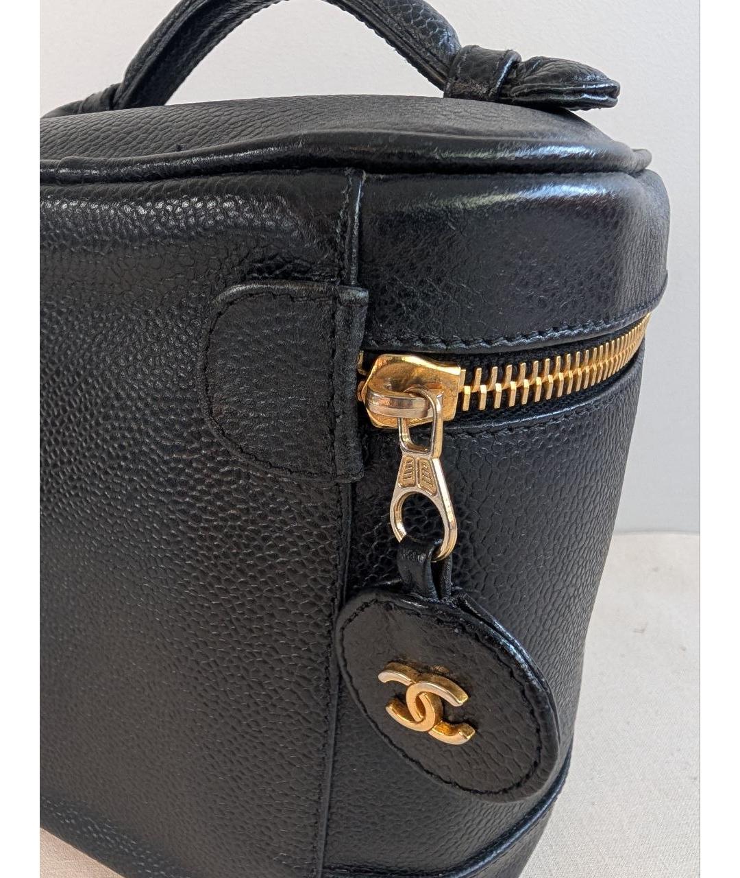 CHANEL Черная кожаная сумка с короткими ручками, фото 6