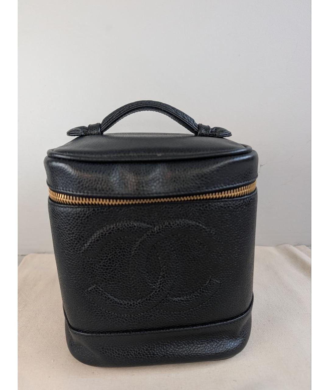 CHANEL Черная кожаная сумка с короткими ручками, фото 4