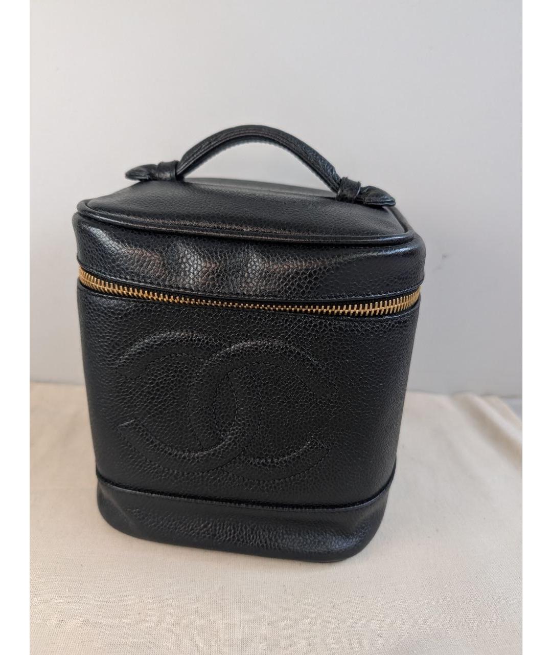 CHANEL Черная кожаная сумка с короткими ручками, фото 9