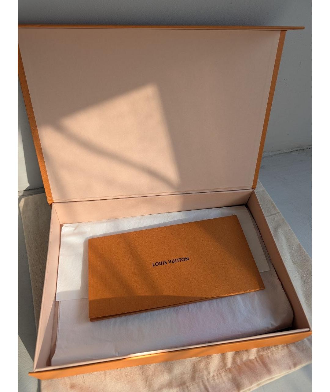 LOUIS VUITTON Розовый шелковый платок, фото 2