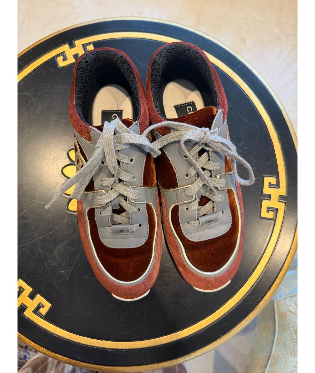 CHANEL Бордовые бархатные кроссовки, фото 2