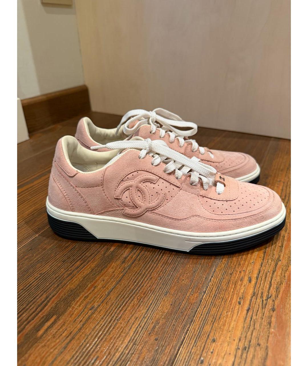 CHANEL Розовые замшевые кеды, фото 4