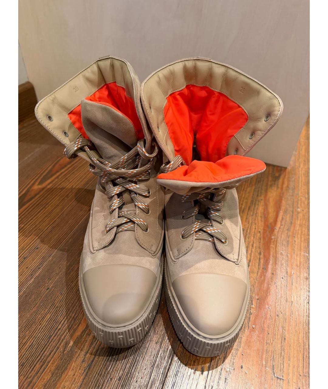 HERMES Бежевые замшевые ботинки, фото 2