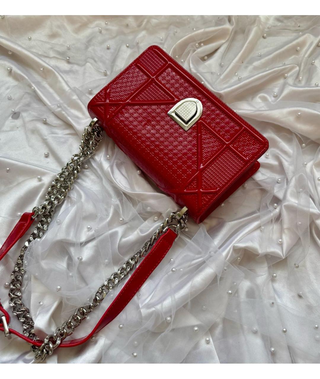 CHRISTIAN DIOR Красная сумка через плечо из лакированной кожи, фото 2