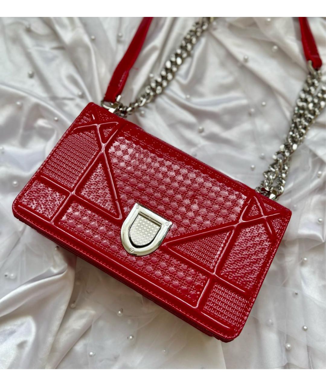 CHRISTIAN DIOR Красная сумка через плечо из лакированной кожи, фото 4