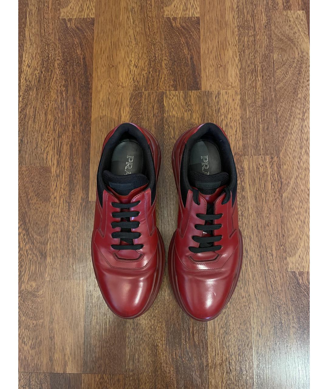 PRADA Красные кожаные низкие кроссовки / кеды, фото 2