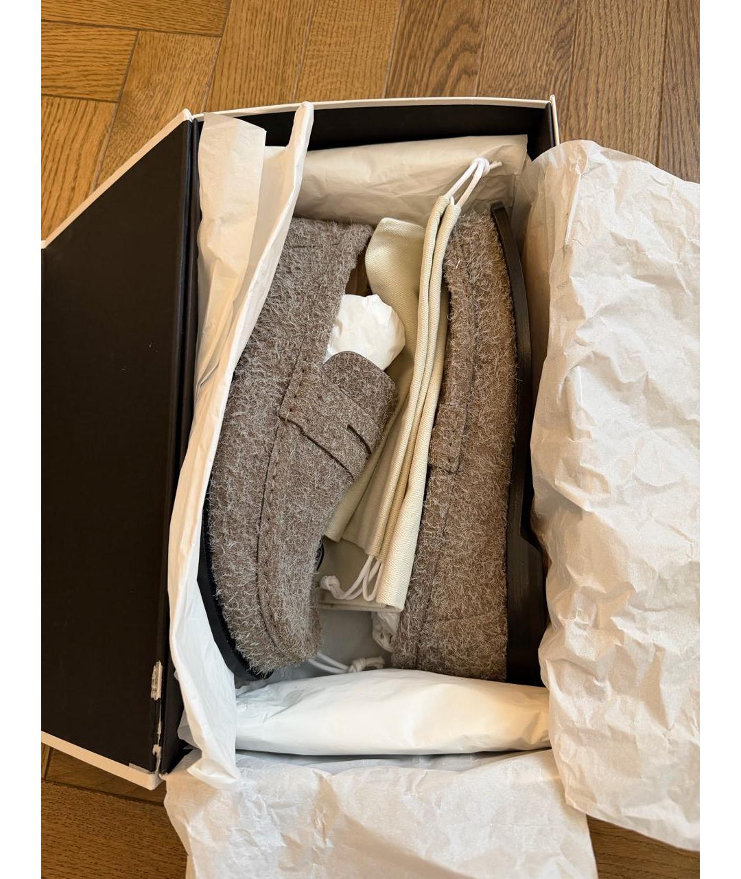 LOEWE Серые кожаные лоферы, фото 5