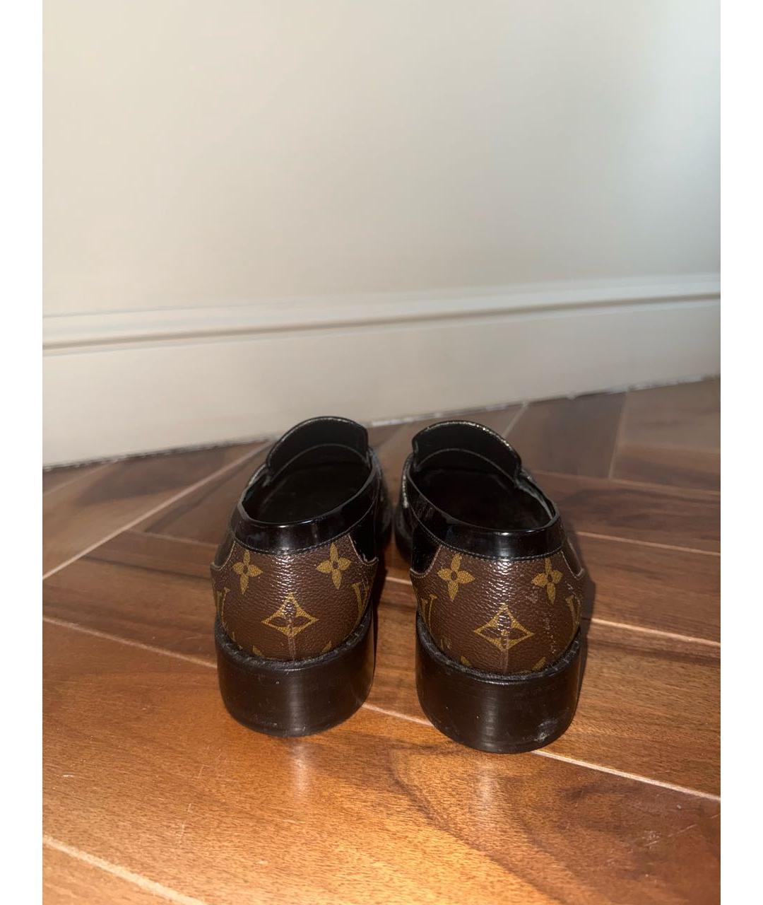 LOUIS VUITTON Черные кожаные лоферы, фото 4