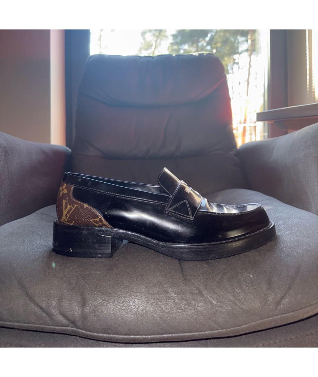 LOUIS VUITTON Черные кожаные лоферы, фото 8