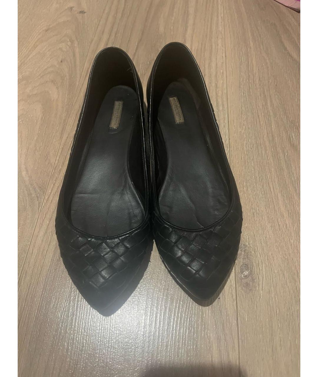 BOTTEGA VENETA Черные кожаные балетки, фото 2