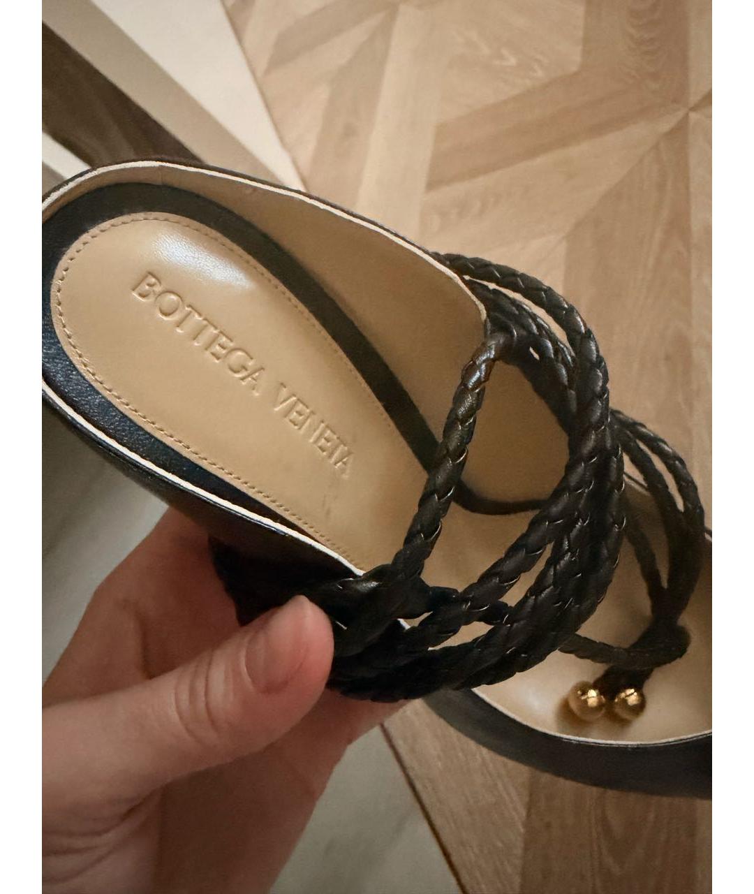 BOTTEGA VENETA Черные кожаные сабо, фото 5