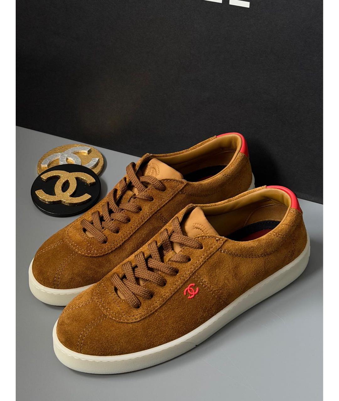 CHANEL Коричневые замшевые кеды, фото 2