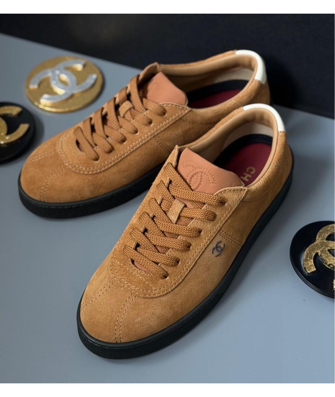 CHANEL Коричневые замшевые кеды, фото 2