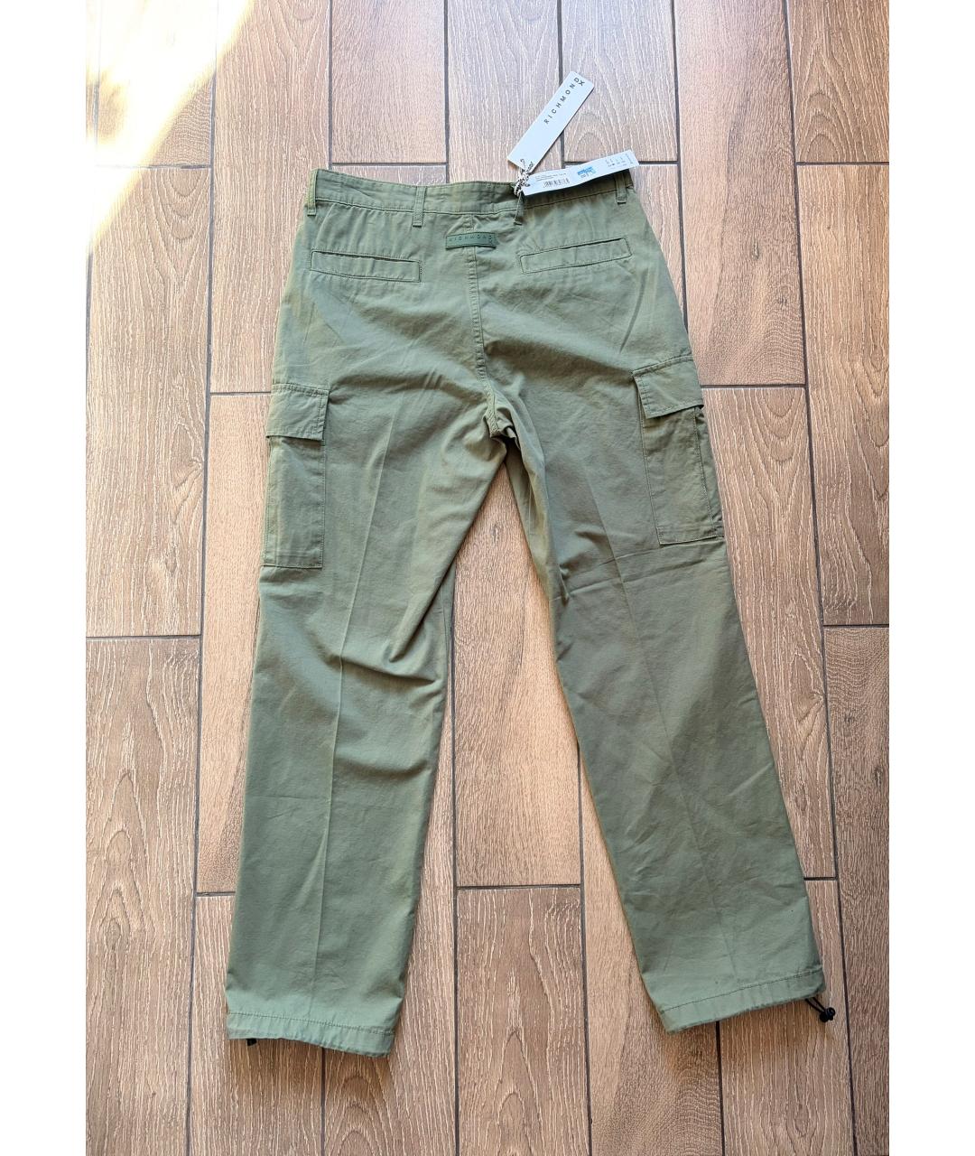 JOHN RICHMOND Хаки хлопковые повседневные брюки, фото 2