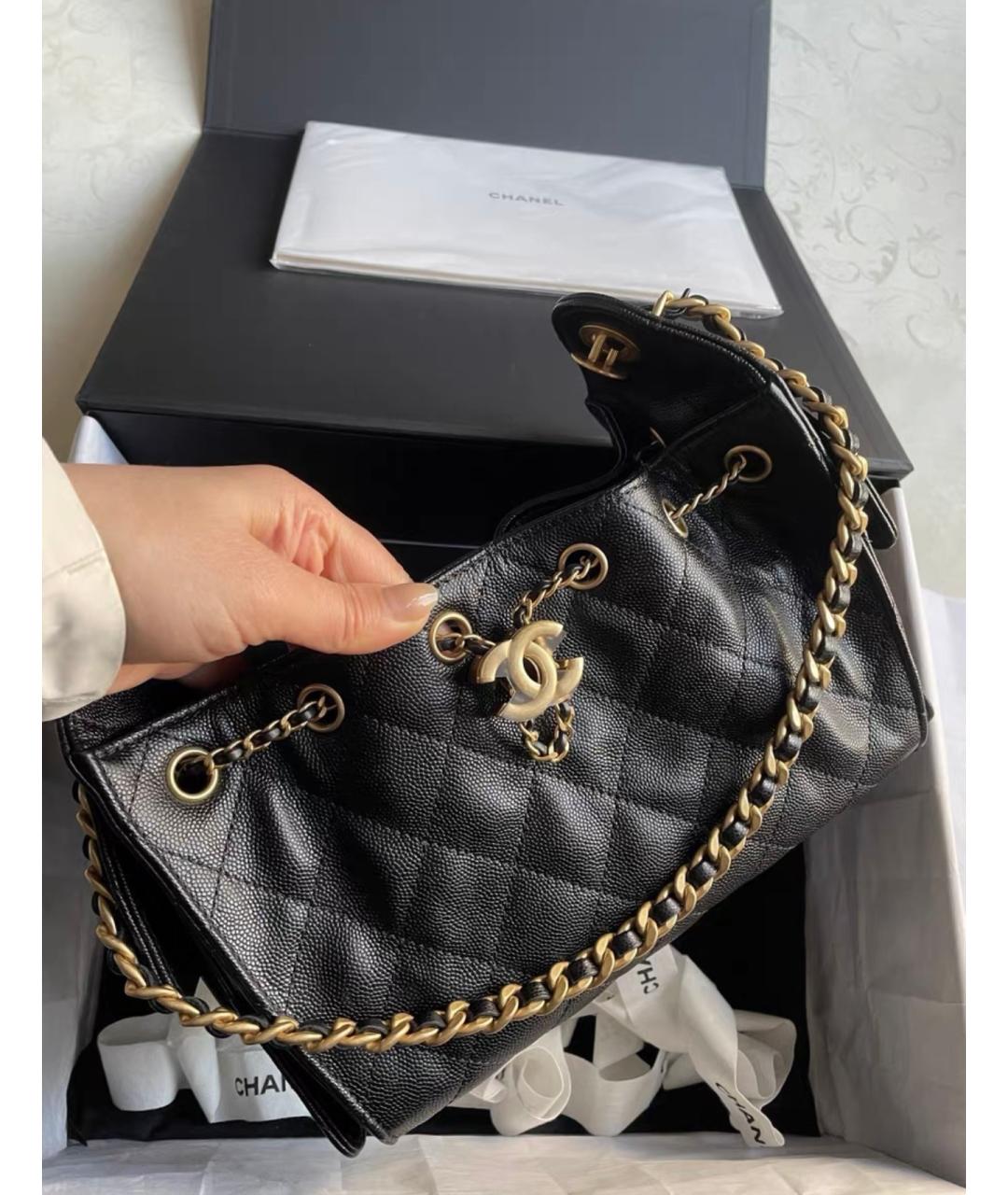 CHANEL Черная кожаная сумка через плечо, фото 2