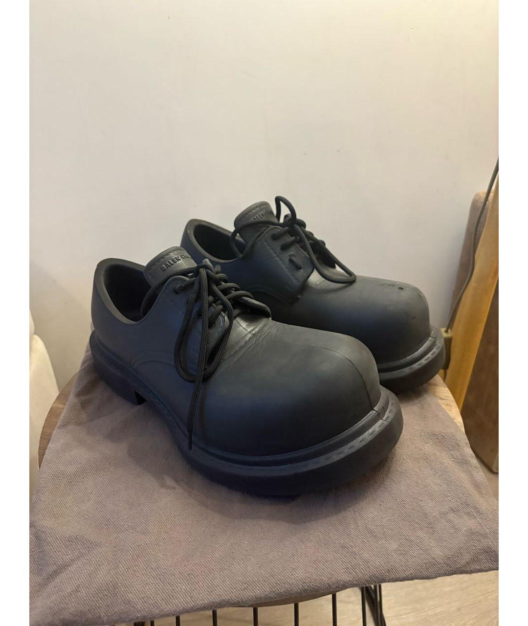 BALENCIAGA Черные резиновые низкие ботинки, фото 2