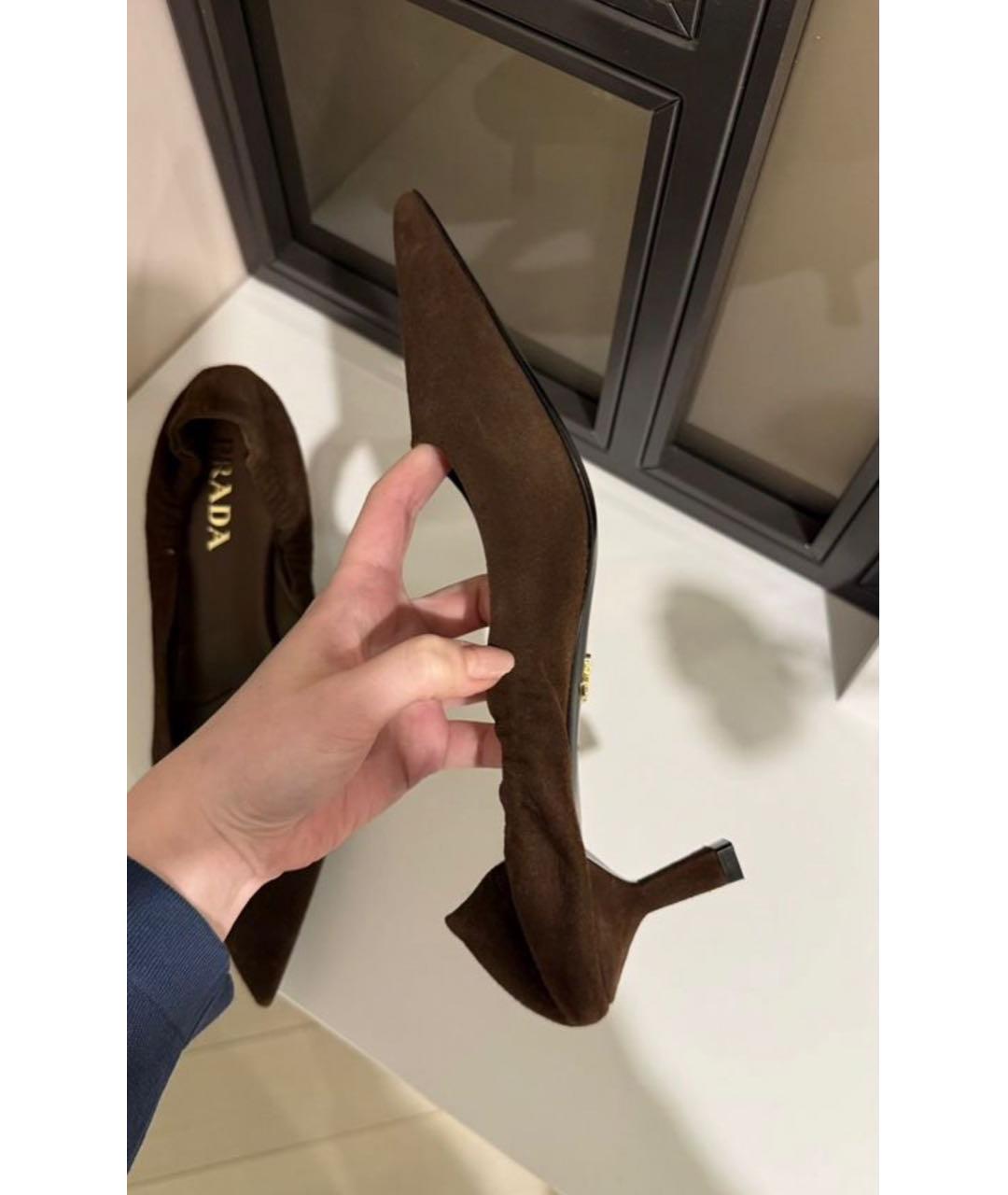 PRADA Коричневые замшевые туфли, фото 3