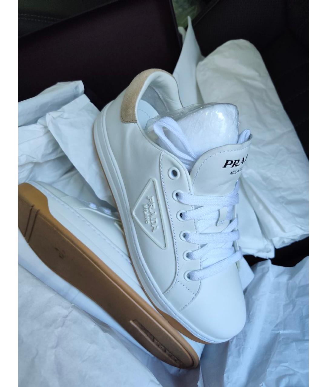 PRADA Белые кожаные кеды, фото 3