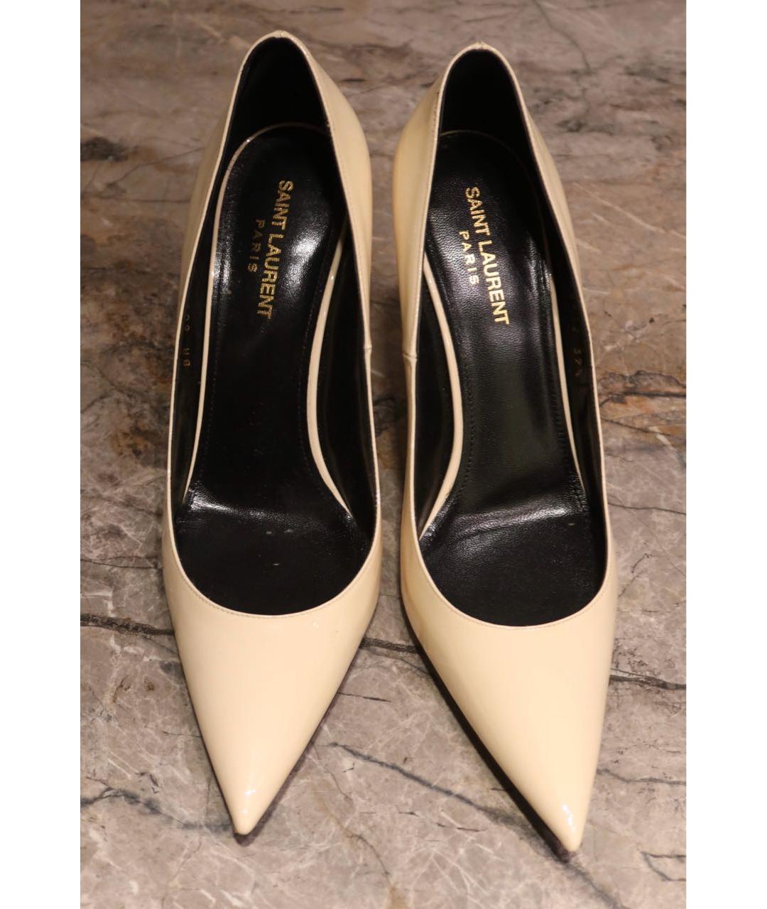 SAINT LAURENT Бежевые туфли из лакированной кожи, фото 2