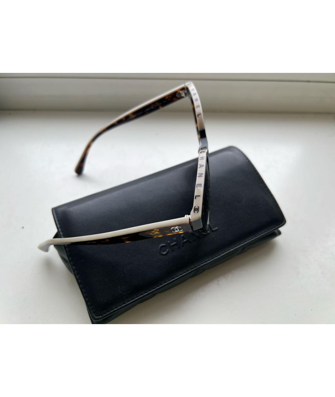 CHANEL Коричневые пластиковые солнцезащитные очки, фото 7