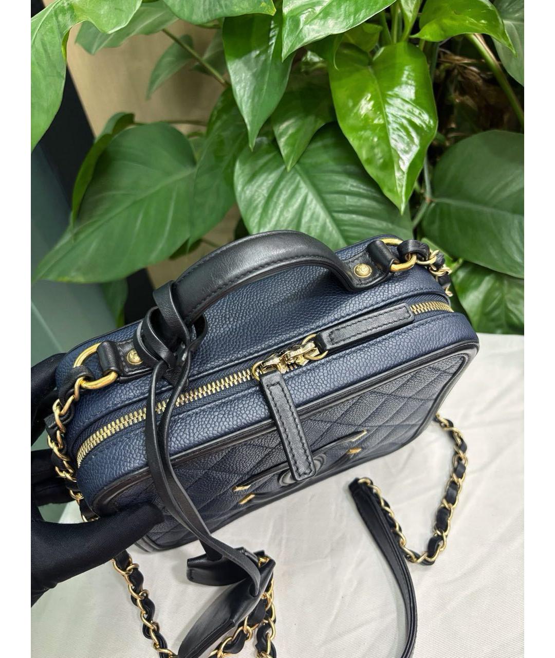 CHANEL Темно-синяя кожаная сумка через плечо, фото 6