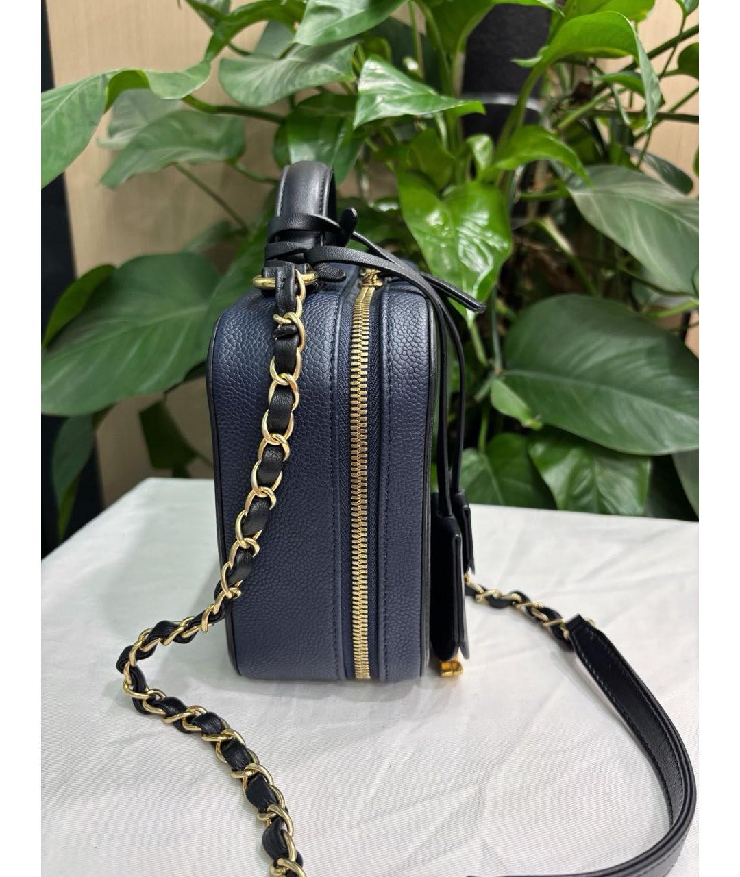 CHANEL Темно-синяя кожаная сумка через плечо, фото 4