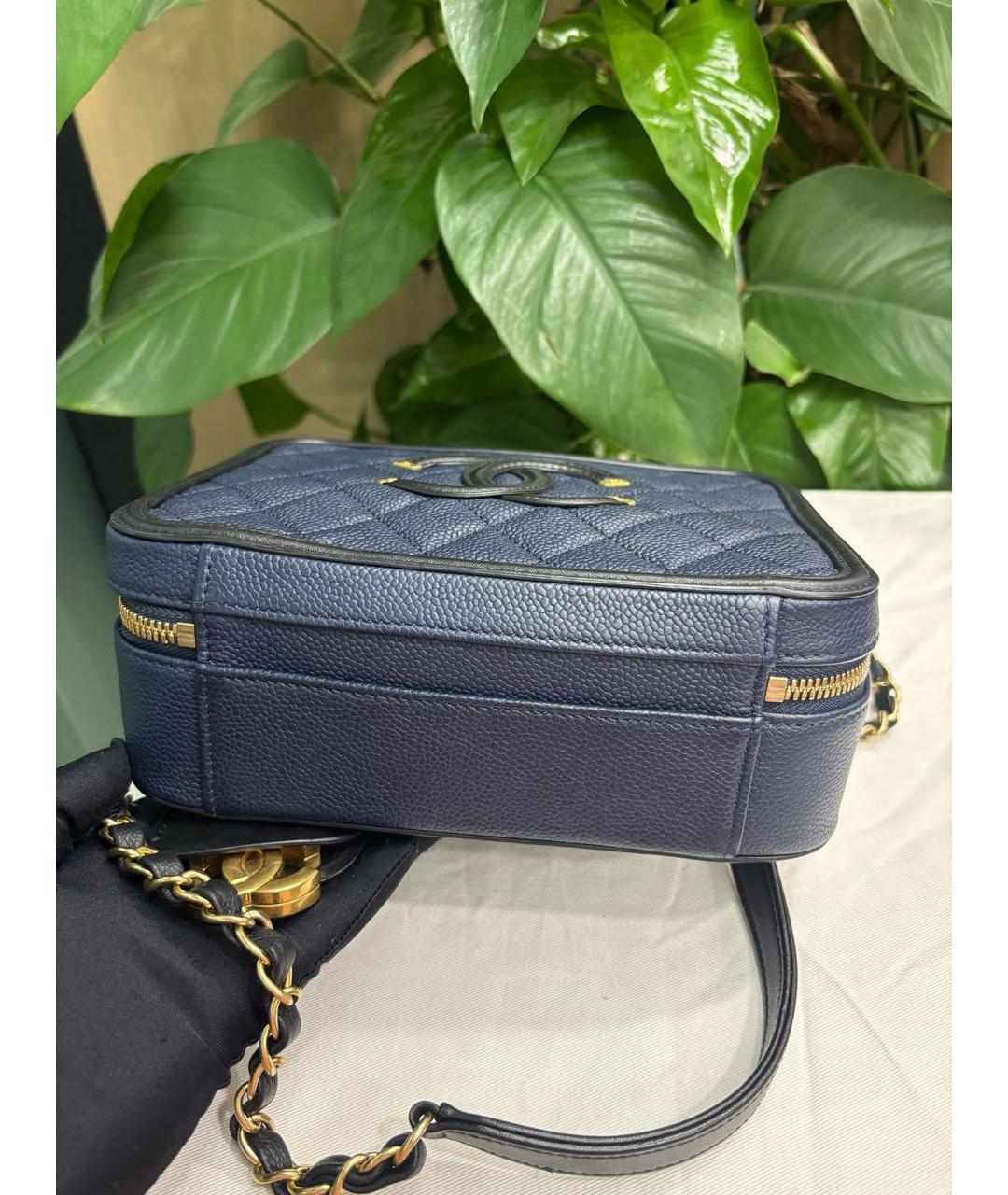 CHANEL Темно-синяя кожаная сумка через плечо, фото 5